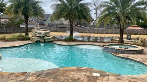 The Pros And Cons Of Installing A Gunite Swimming Pool Bella Aqua Pools And Spas