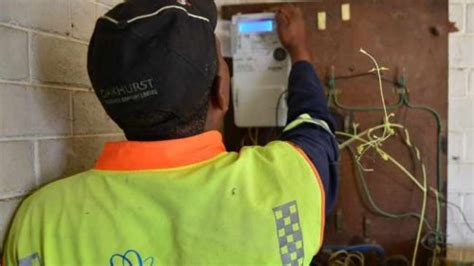 city of cape town warns residents of electricity scam artists pretending to perform meter