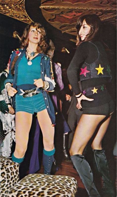 29 stunning photos of dancefloor styles that defined the 70s disco fashion ~ vintage everyday