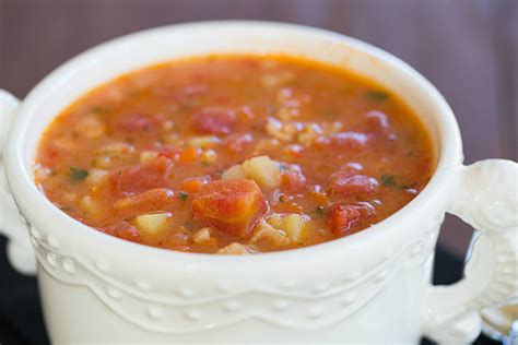 Pour the clam juice and tomatoes into the pan along with the. Manhattan Clam Chowder - Wine4Food