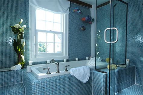 Are you designing a bathroom for your dream home or do you want to add some color to your existing one? 40 vintage blue bathroom tiles ideas and pictures