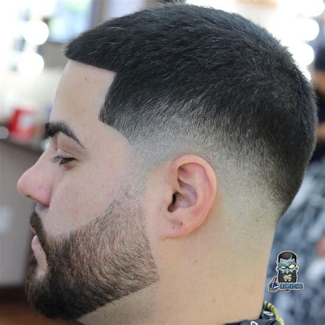 ปักพินในบอร์ด BuzzCut With Beards