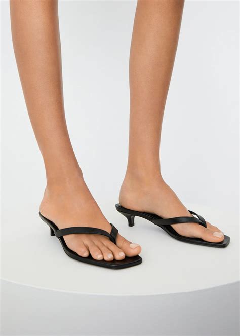 Rachel Stevens Just Wore Kitten Heel Flip Flop Sandals Who What Wear