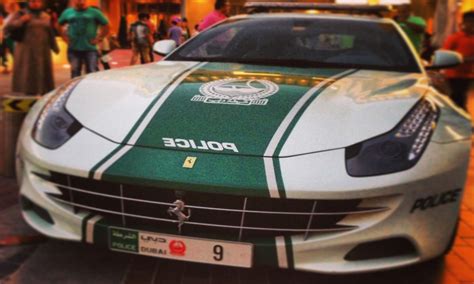 مبادرة رؤية خبير | رحلة مسبار الأمل للكوكب الأحمر tiny.cc/trip2mars. Dubai Police Cars