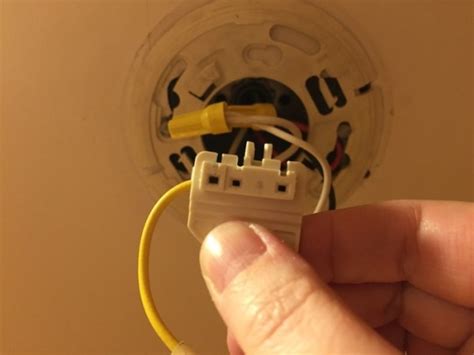 Make sure you replace all of them with the. EMERGENCY: can't turn off smoke detector beeps - don't ...
