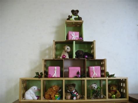 Lime green guest room in delray beach, featured in coastal living. Hot pink and lime green Christmas decorations for a bedroom
