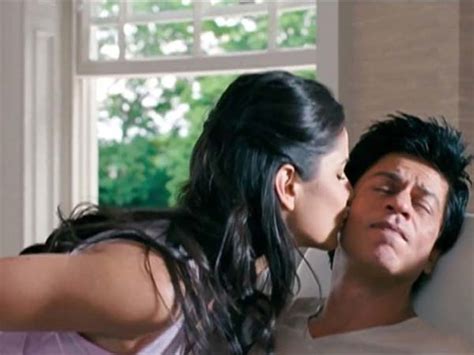 Shahrukh Khan Intimate Katrina Kaif Jab Tak Hai Jaan Steamy Scenes Love Making Scenes
