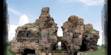 Haben sich abrahams erwartungen erfüllt? Armenische Kirche mit Moschee verbaut - Yeni Özgür Politika