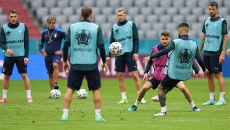 Live football scores & news. Live Score, Italy vs Spain Euro 2020 semi-final at Wembley