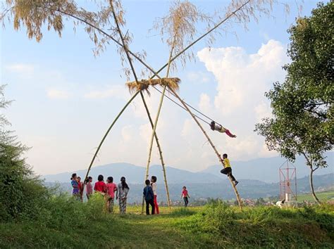 Dashain Swing Photo By Rabi Manandhar National Geographic Your Shot