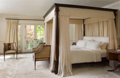 45 Beautiful Bedroom Decorated With Canopy Beds Design Swan