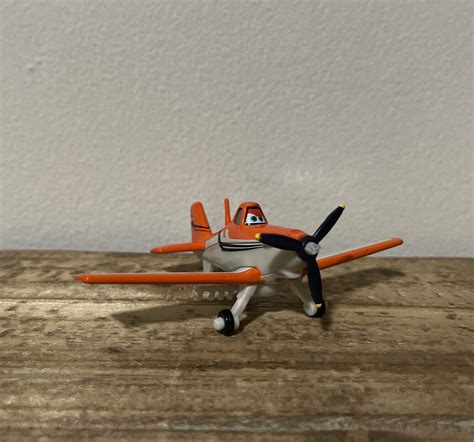 Disney Pixar Planes Strut Jetstream Dusty Crophopper Original Dusty