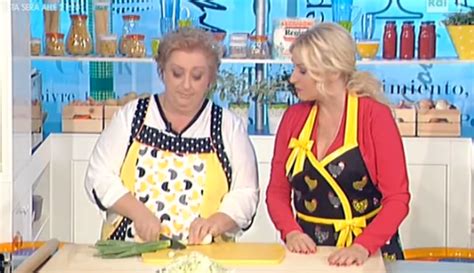 Una puntata dedicata al re del make up gil cagné che ha animato per anni la dolce vita romana e internazionale. La prova del cuoco, le ricette della puntata di oggi 30 ...
