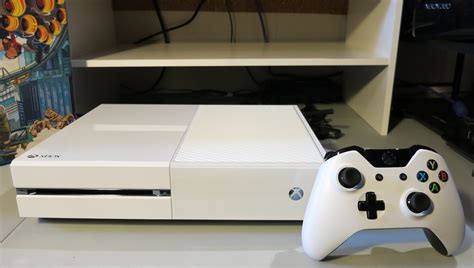 Review Xbox One Sunset Overdrive Special Edition White Console