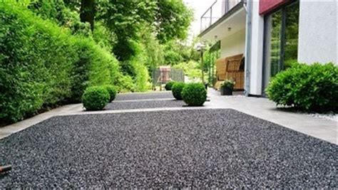 Kies- und Pflasterarbeiten im Garten in Hamburg Sasel