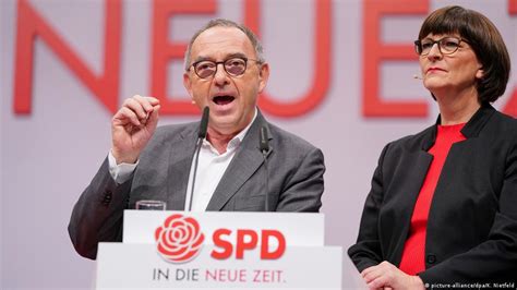 Allemagne Le Spd Reste Dans La Coalition Au Pouvoir Allemagne Dw