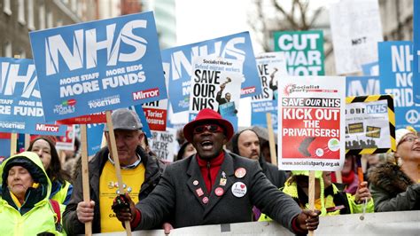 In Pictures Health Workers Demand End To Nhs Crisis Bt