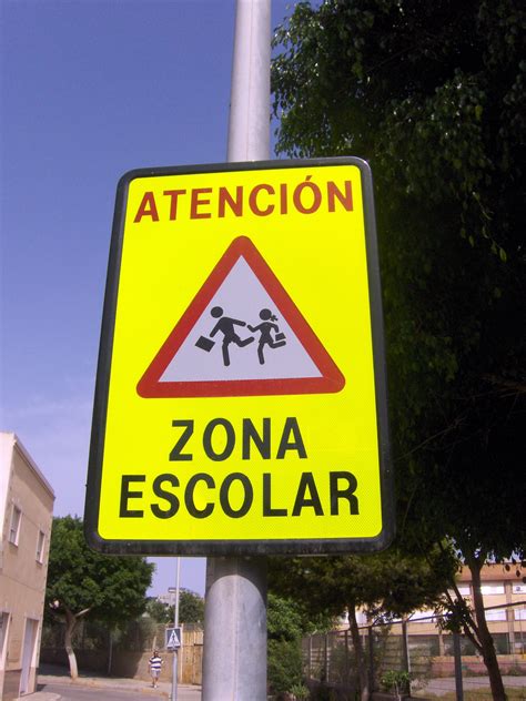 Filepeligro Zona Escolar Almería Wikimedia Commons