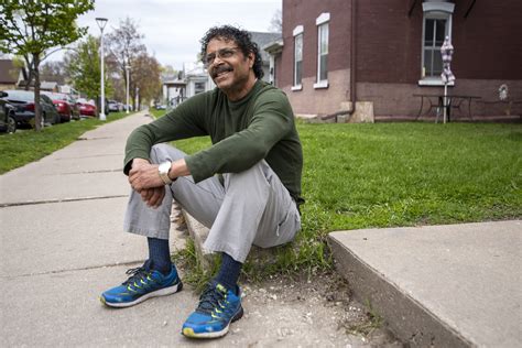 Refugee in La Crosse dreams of returning to Cuba - Wisconsin Life