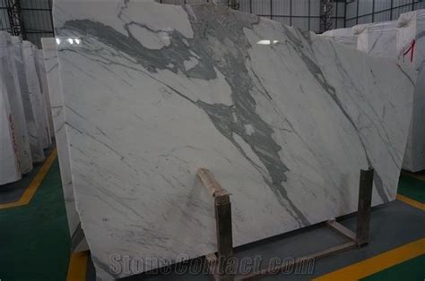 Italy Provincia Di Massa Carrara Statuario Vena Fine Marble Slab And