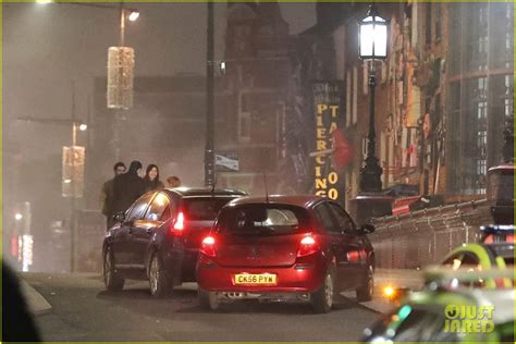They may have both been on game of thrones, but they rarely shared a scene. Full Sized Photo of kit harington richard madden reunite eternals set 13 | Photo 4420900 | Just ...