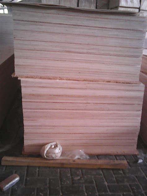 TRIPLEK COR MURAH: Jual berbagai macam ukuran triplek cor plywood