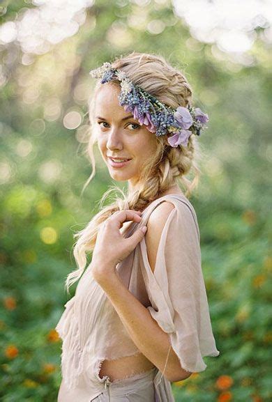 Community Post 26 Flower Crowns That Are Perfect For Your Fall Wedding