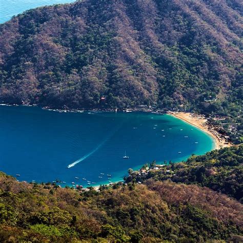 Choose from more than 179 properties, ideal house rentals for families, groups and couples. Puerto Vallarta: La hermosa playa de Yelapa / The ...