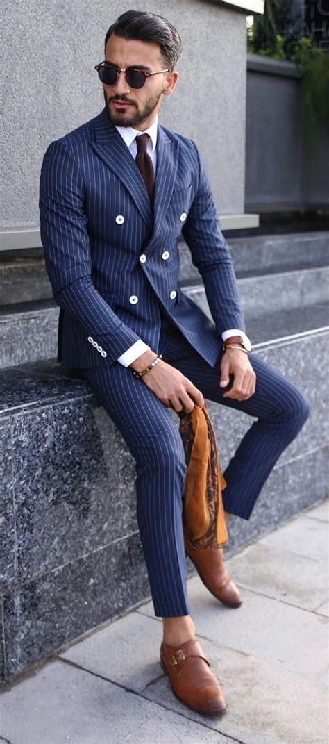 5 Pinstripe Suit Colors To Add To Your Wardrobe Now Abiti Uomo Vestiti Abiti
