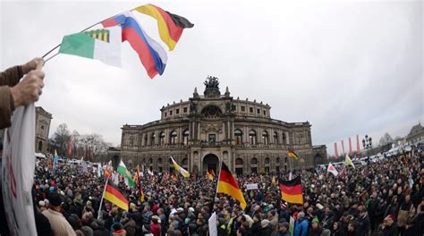 German Quandary Of How To Deal With Anti Immigration Movement The New