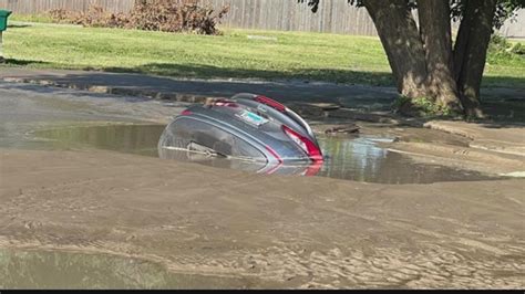 East St Louis Residents Call For Action After Sinkhole Swallows Car