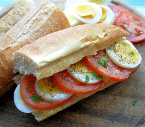 Egg And Tomato Sandwich Recipe