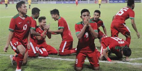 Timnas membuat publik tanah air optimis saat laga awal melawan brazil. Timnas U-19 Indonesia Raih Peringkat 3 Piala AFF 2018 - Pontas
