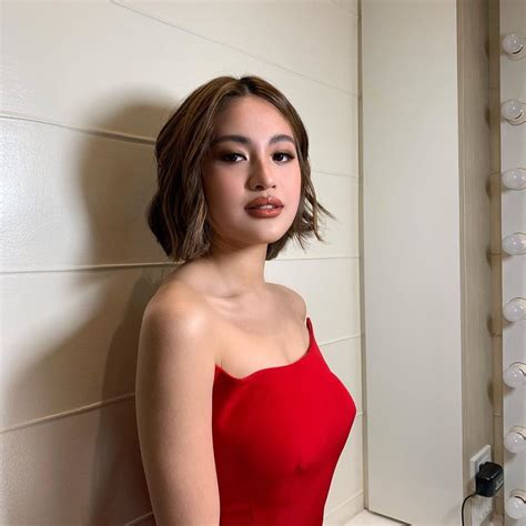 Julie anne san jose ретвитнул(а) ᴱᴵᴸᴸᴱᴺ ᴬᴿᴵᴬˢ ᴿᴱᵞᴱˢ ‍. Julie Anne San Jose Blows Up On Spotify | One Music PH