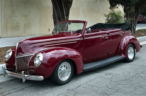 Four door convertibles are a rare thing due to the structural problems that it can present. 1939 Ford 4-Door Convertible - maroon - fvl | Old classic ...