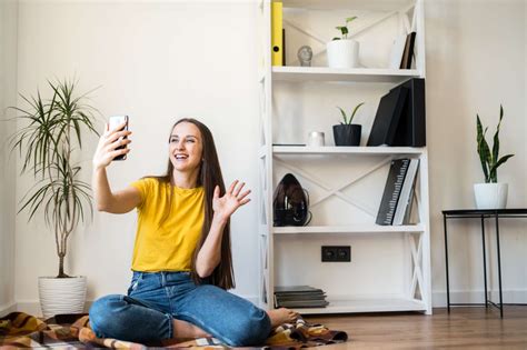 Enjoy hours of free, leisurely fun! 7 Best Games to Play With Friends Over a Zoom Call ...