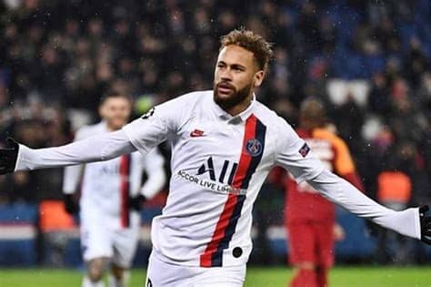 A 'explosão' midiática do psg a nível mundial e a chegada de grandes estrelas à capital francesa propiciaram. Jogo do PSG ao vivo: Paris Saint-Germain x Saint-Étienne ...