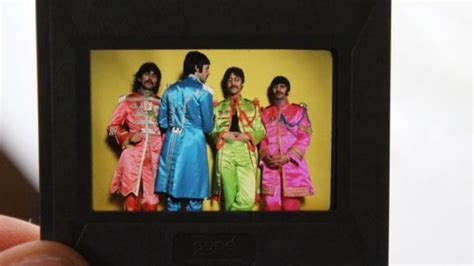 Unseen Photo From The Beatles Sgt Pepper Album Cover Shoot To Go To