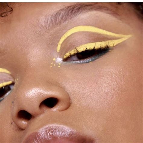 21 Abstract Makeup Looks That Are Totally Selfie Worthy Artistry