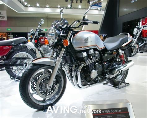 Honda cb750 (f2 seven fifty, nighthawk): CHIBA, Japan (AVING Special Report on 'Tokyo Motor Show ...