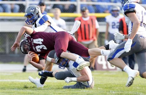 Prep Football Lotts Arm Lifts Gladbrook Reinbeck Past Grundy Center