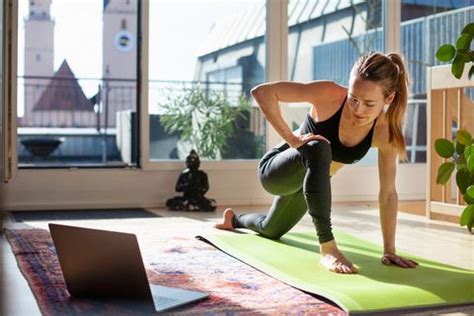 Apps that'll make working out at home easy for people of all ages (including kids) and fitness 5. 45 Best Workout Apps 2020 | Exercise Apps for Women Who ...