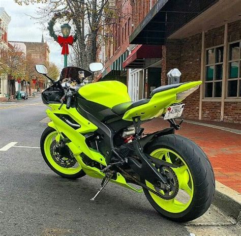 I Dont Know Why But I Find This Neon Green R6 Hot Yamaha R6