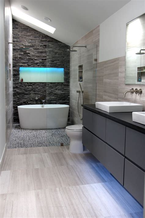Best Guides To Makes Modern Small Bathroom Remodel