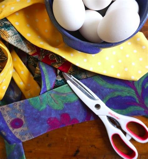 Cómo Hacer Huevos De Pascua Con Corbata De Seda Diy Hometalk