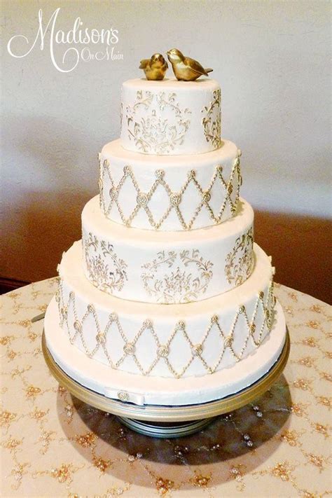 Gold Wedding White And Gold Wedding Cakes 2094530 Weddbook