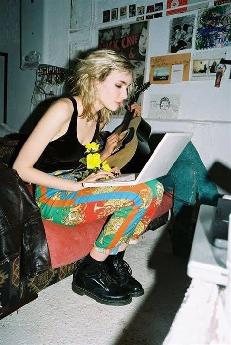 Not all images are mine. 90s fashion | Fashion, Grunge fashion, Grunge outfits