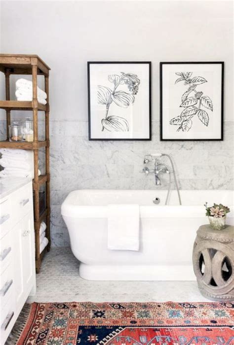 25 Stylish Ways To Decorate Bathroom Walls Digsdigs