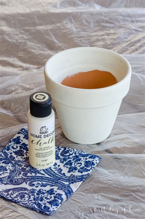 Plant pots (terracotta, clay) marker ( this is the one i used) paintbrush or foam brush. How to Paint Terracotta Pots Like the Pros: Easy Tutorial
