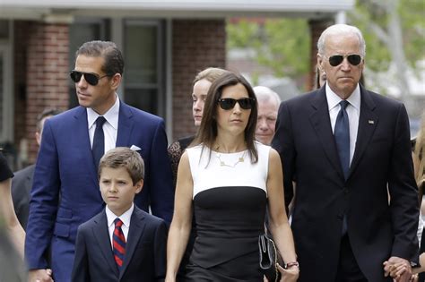 This explains why democrats hid joe in the basement all year while they schemed on ways to manufacture votes. Hunter Biden fathered child with woman while dating ...